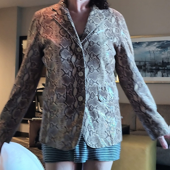 CEF Collection python jacket - Picture 15 of 16